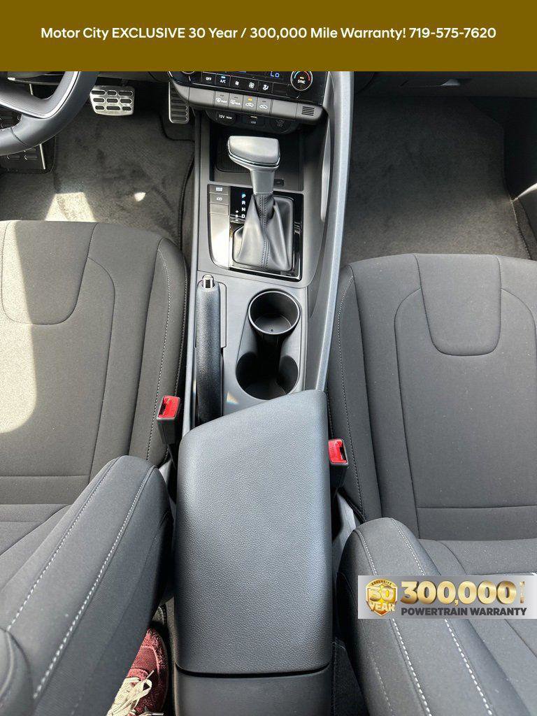New 2025 Hyundai Elantra SEL image 20