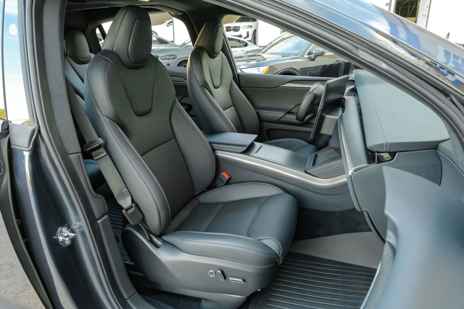 Used 2023 Tesla Model X Plaid image 56