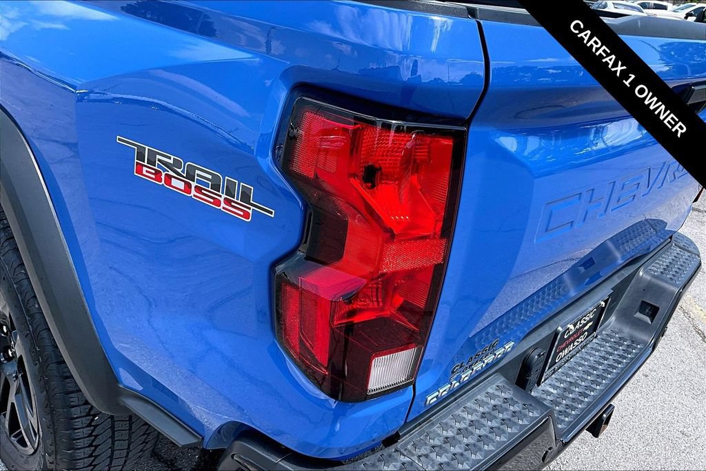 Used 2025 Chevrolet Colorado Trail Boss AWD/4WD image 23