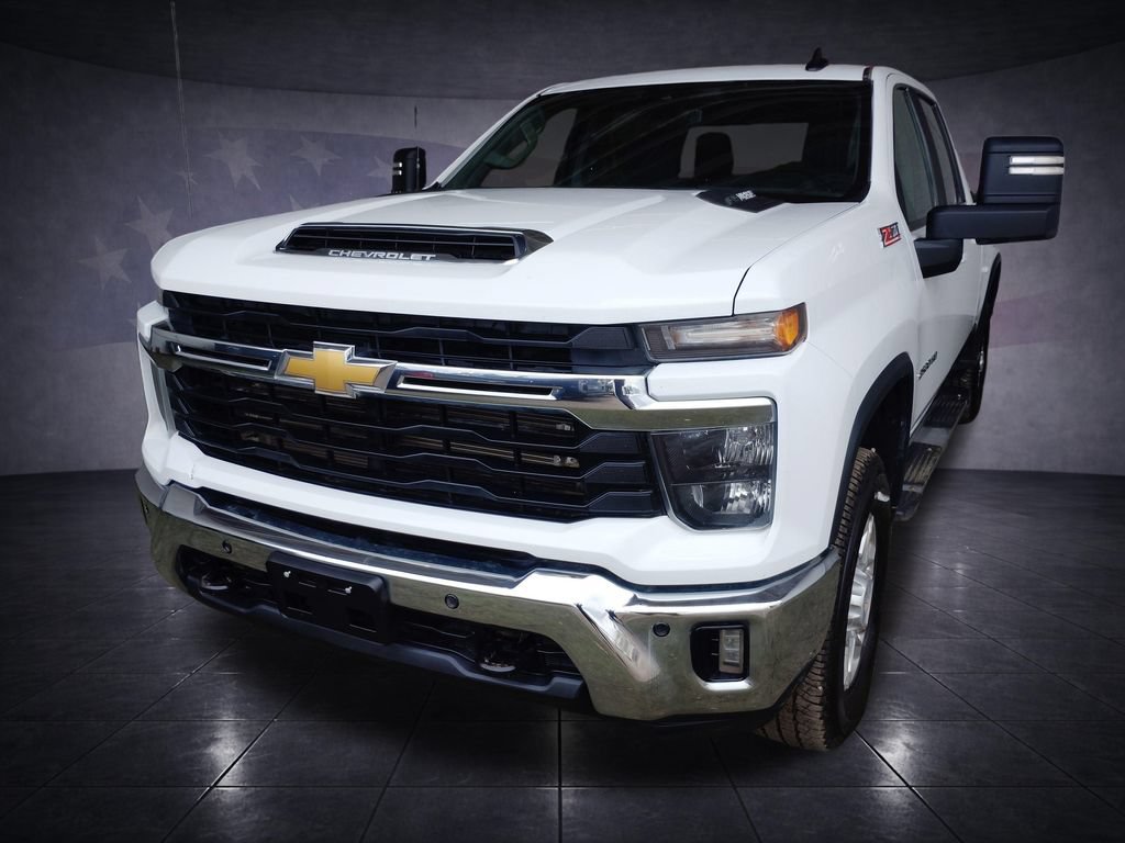 Used 2025 Chevrolet Silverado 2500 LT AWD/4WD image 38