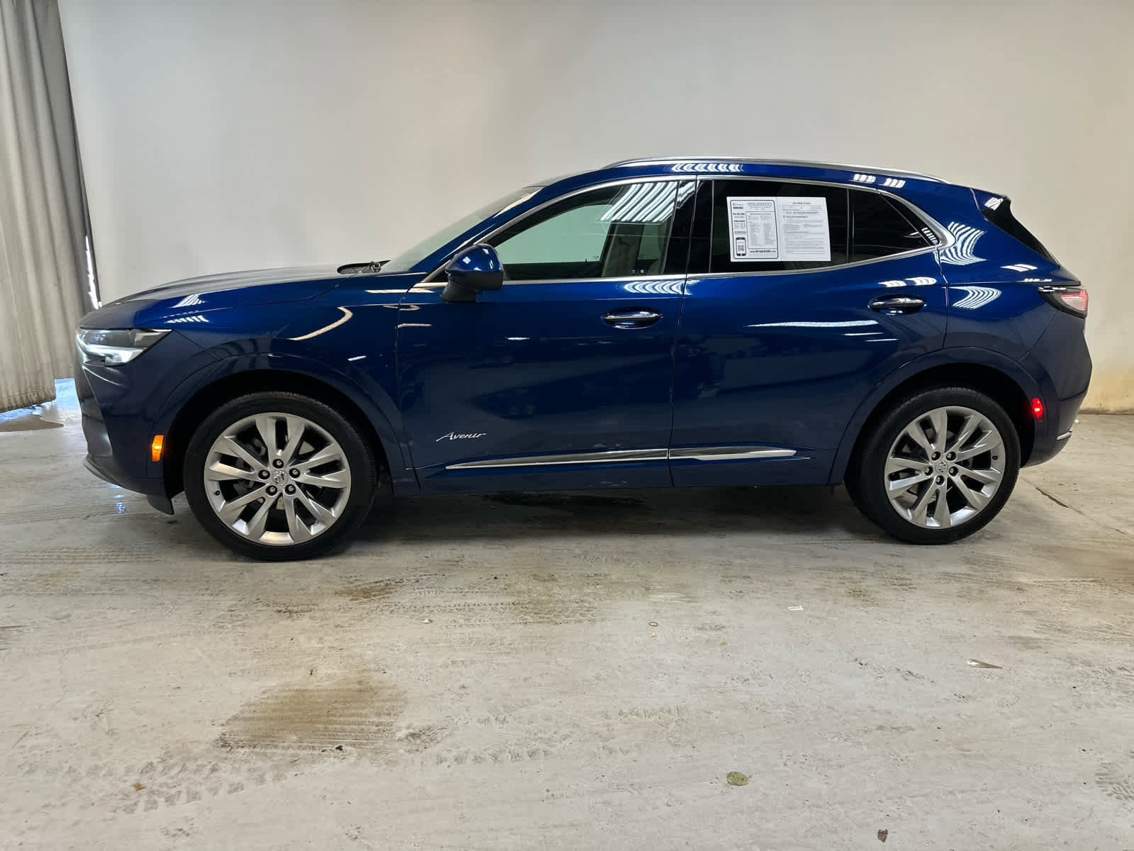 Used 2023 Buick Envision Avenir AWD/4WD image 9