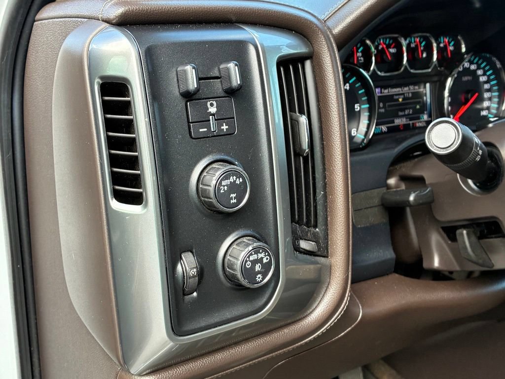 Used 2018 Chevrolet Silverado 1500 LTZ w/ Sport Package AWD/4WD image 16