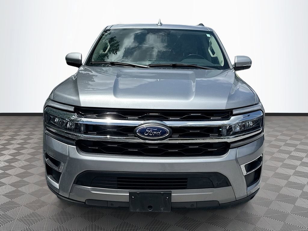 Used 2024 Ford Expedition Limited image 2