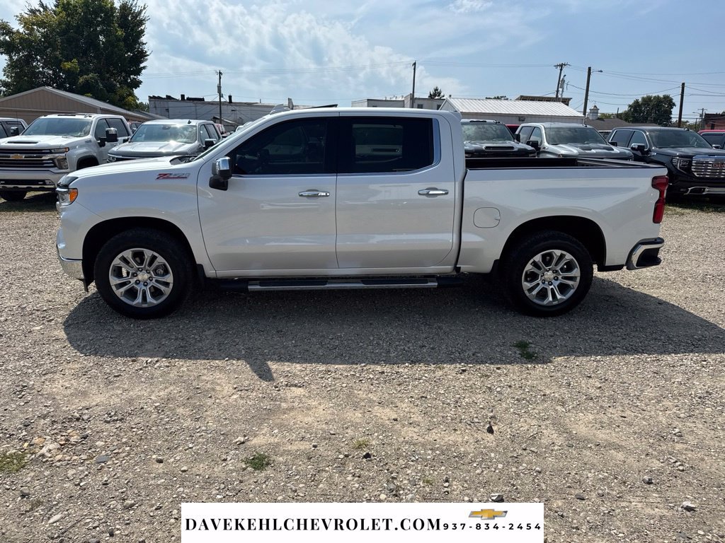 Used 2022 Chevrolet Silverado 1500 LTZ w/ LTZ Premium Package AWD/4WD image 2