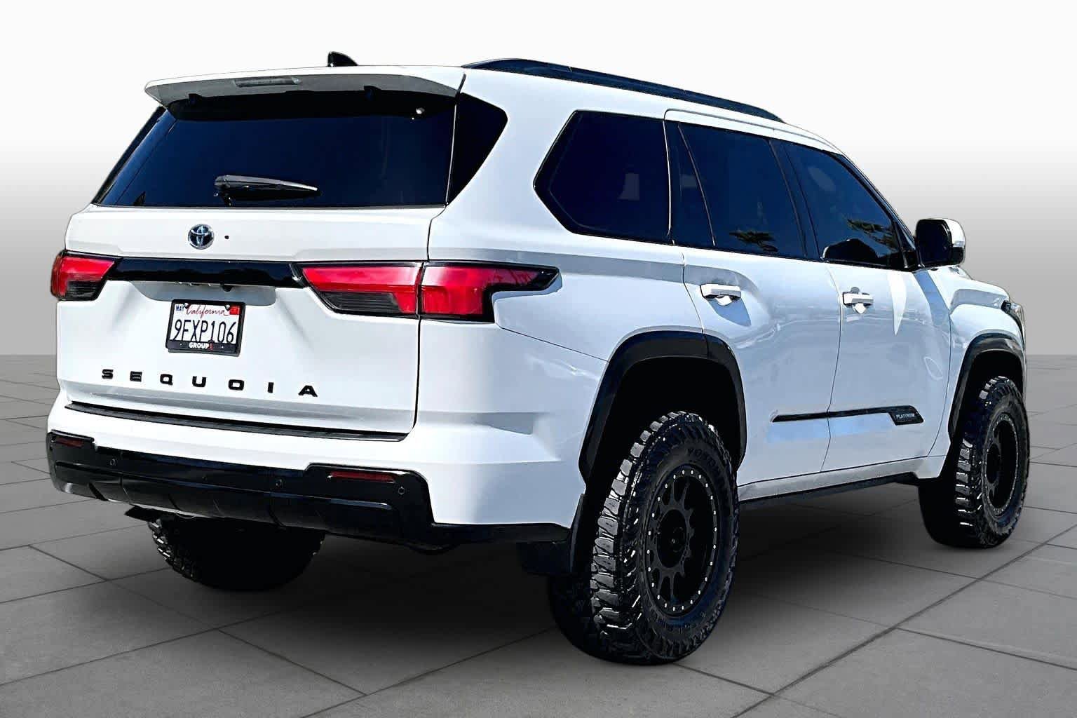 Used 2023 Toyota Sequoia Platinum AWD/4WD image 12