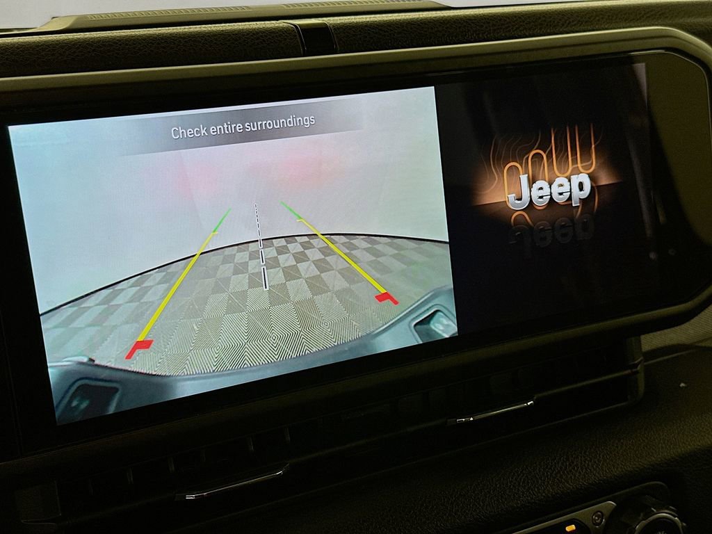 Certified 2024 Jeep Gladiator Sport image 22