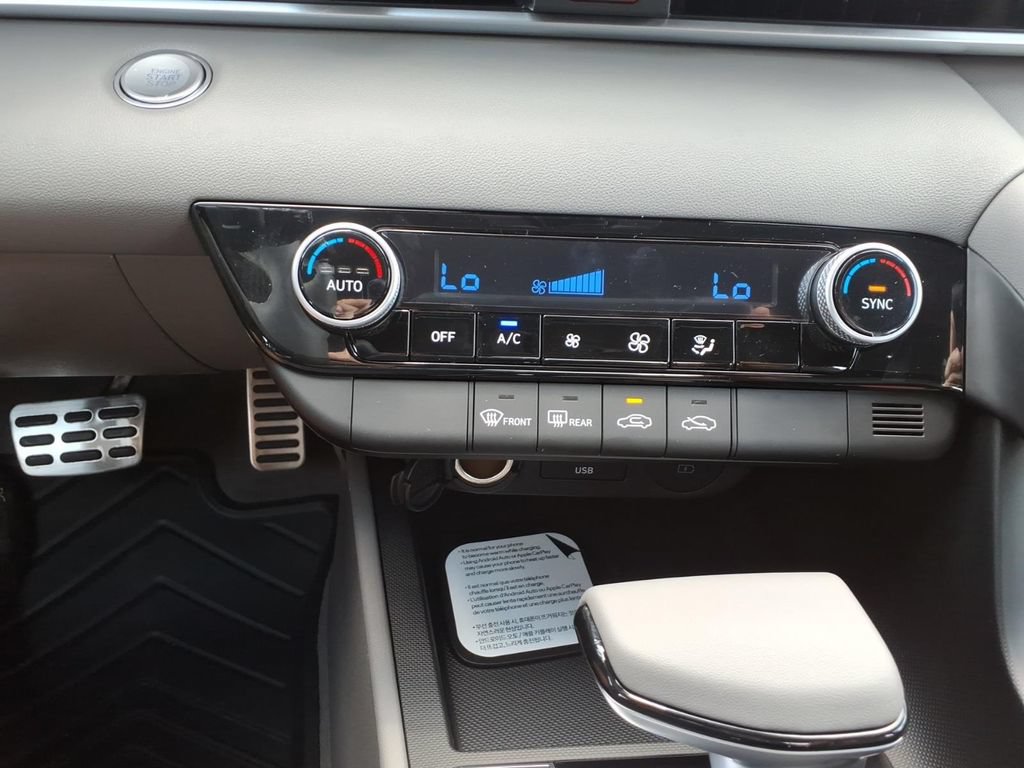 New 2026 Hyundai Elantra Sport FWD image 21