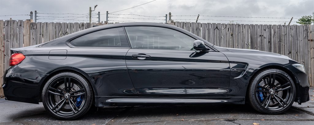 Used 2015 BMW M4 Coupe w/ Executive Package RWD image 6