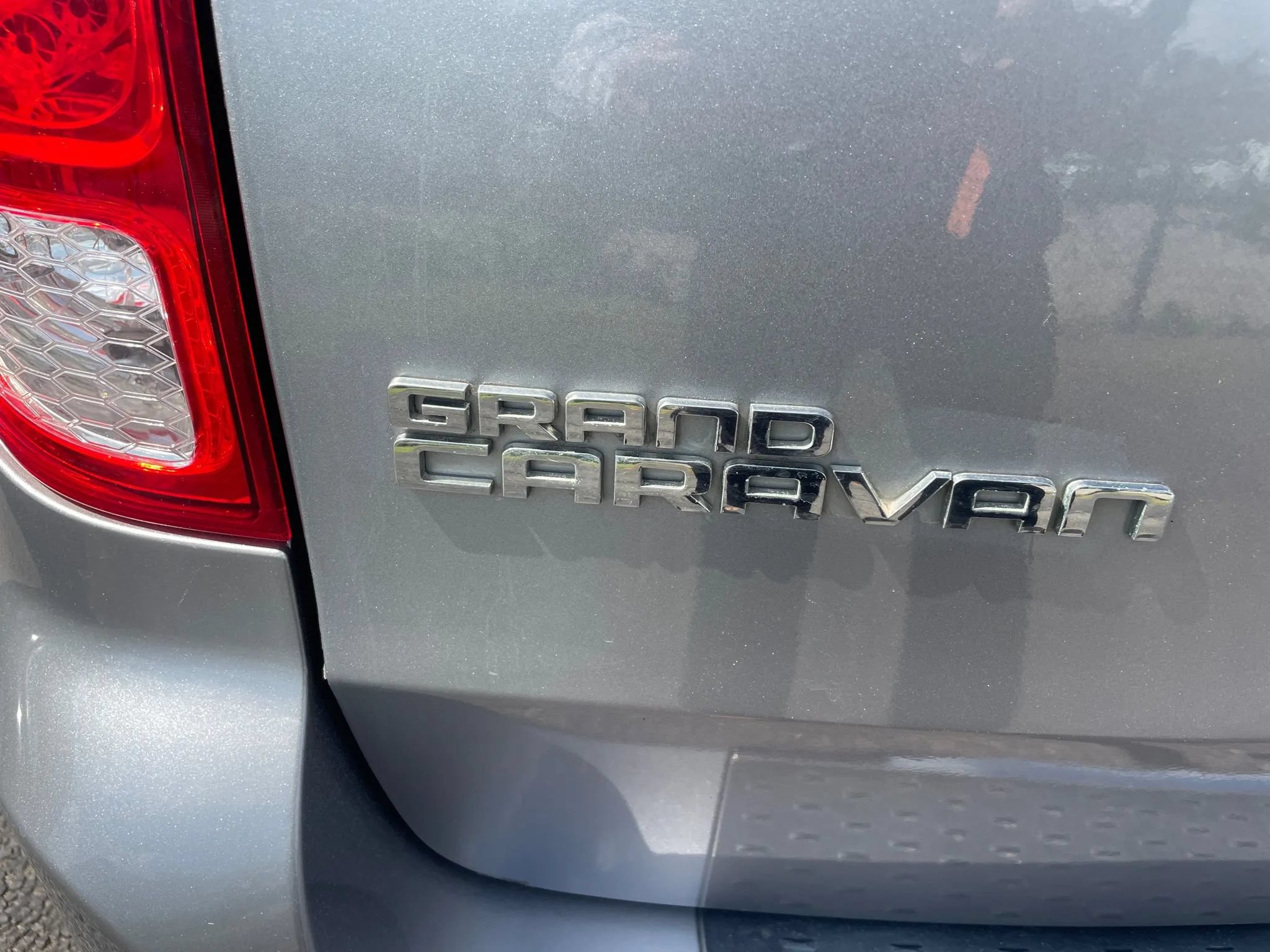 Used 2019 Dodge Grand Caravan SXT FWD image 26