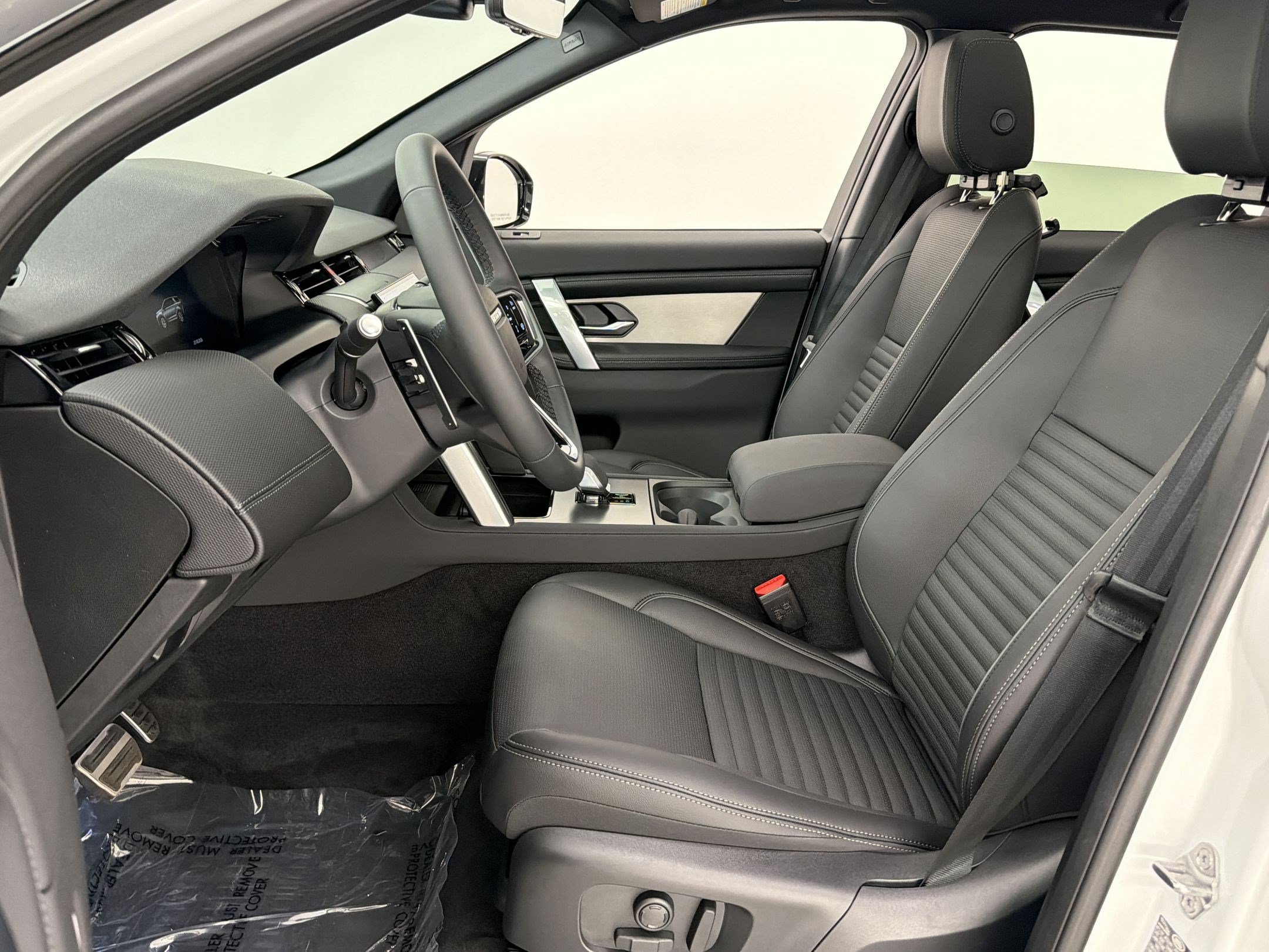 New 2026 Land Rover Discovery Sport Landmark AWD/4WD image 28