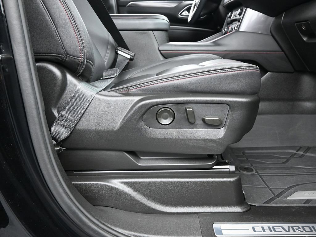 Used 2024 Chevrolet Tahoe RST w/ Sport Performance Package image 15