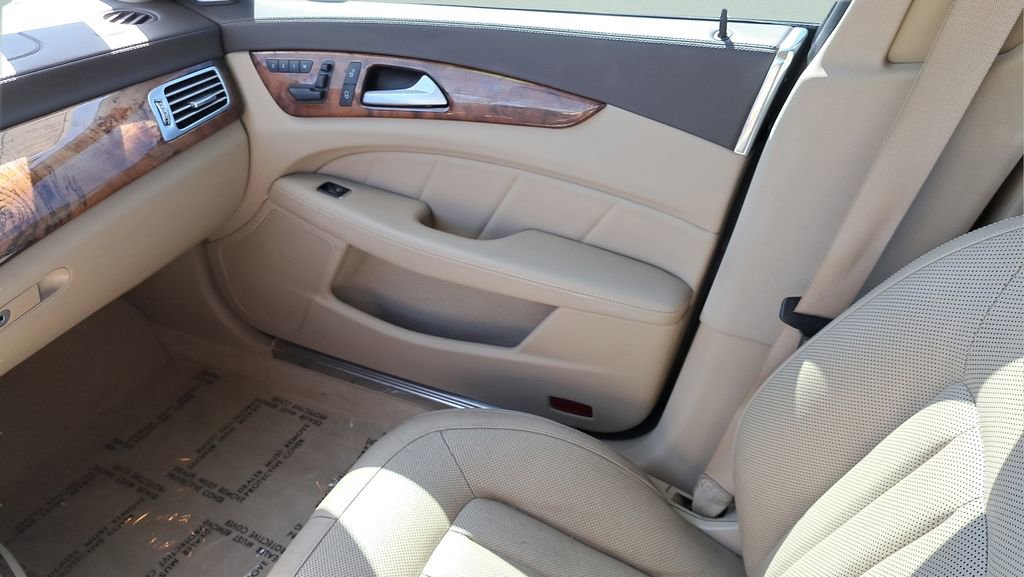 Used 2014 Mercedes-Benz CLS 550 image 24