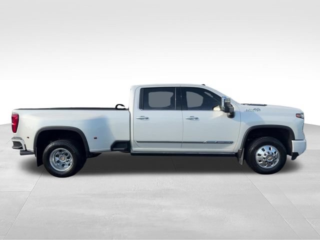 Used 2024 Chevrolet Silverado 3500 High Country w/ Technology Package AWD/4WD image 7
