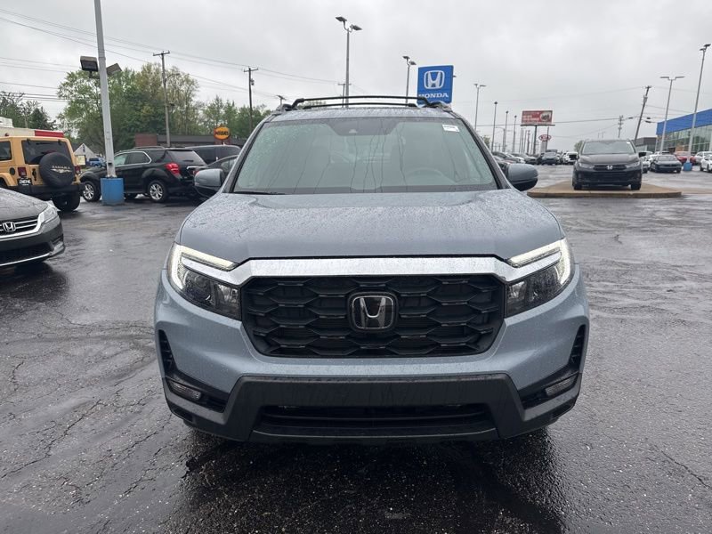 Used 2023 Honda Passport EX-L image 2