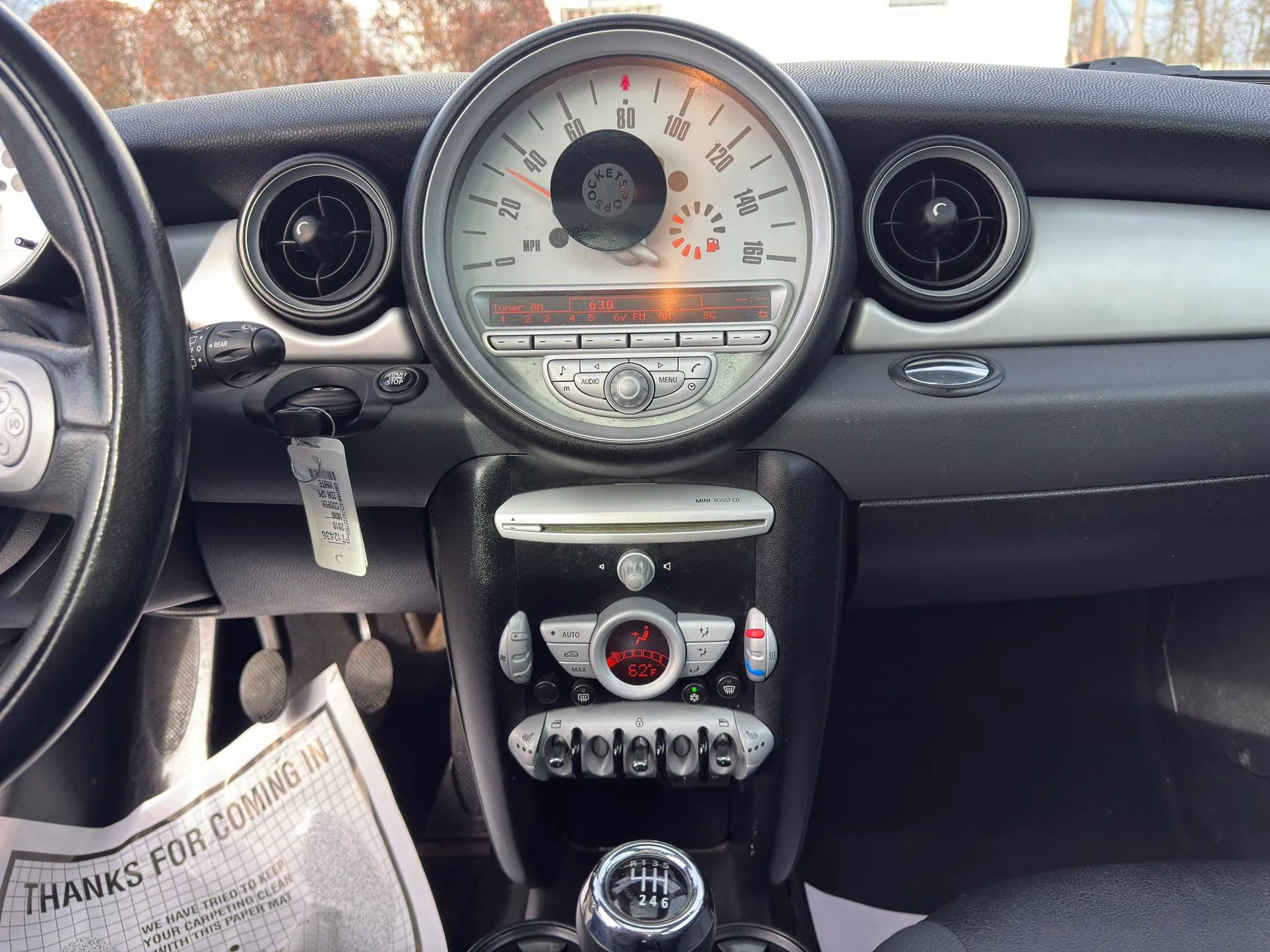 Used 2010 MINI Cooper Hardtop image 23