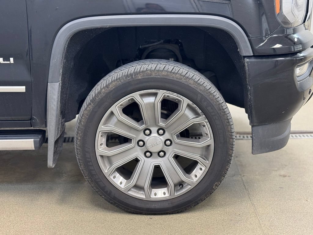 Used 2017 GMC Sierra 1500 Denali w/ Denali Ultimate Package AWD/4WD image 4