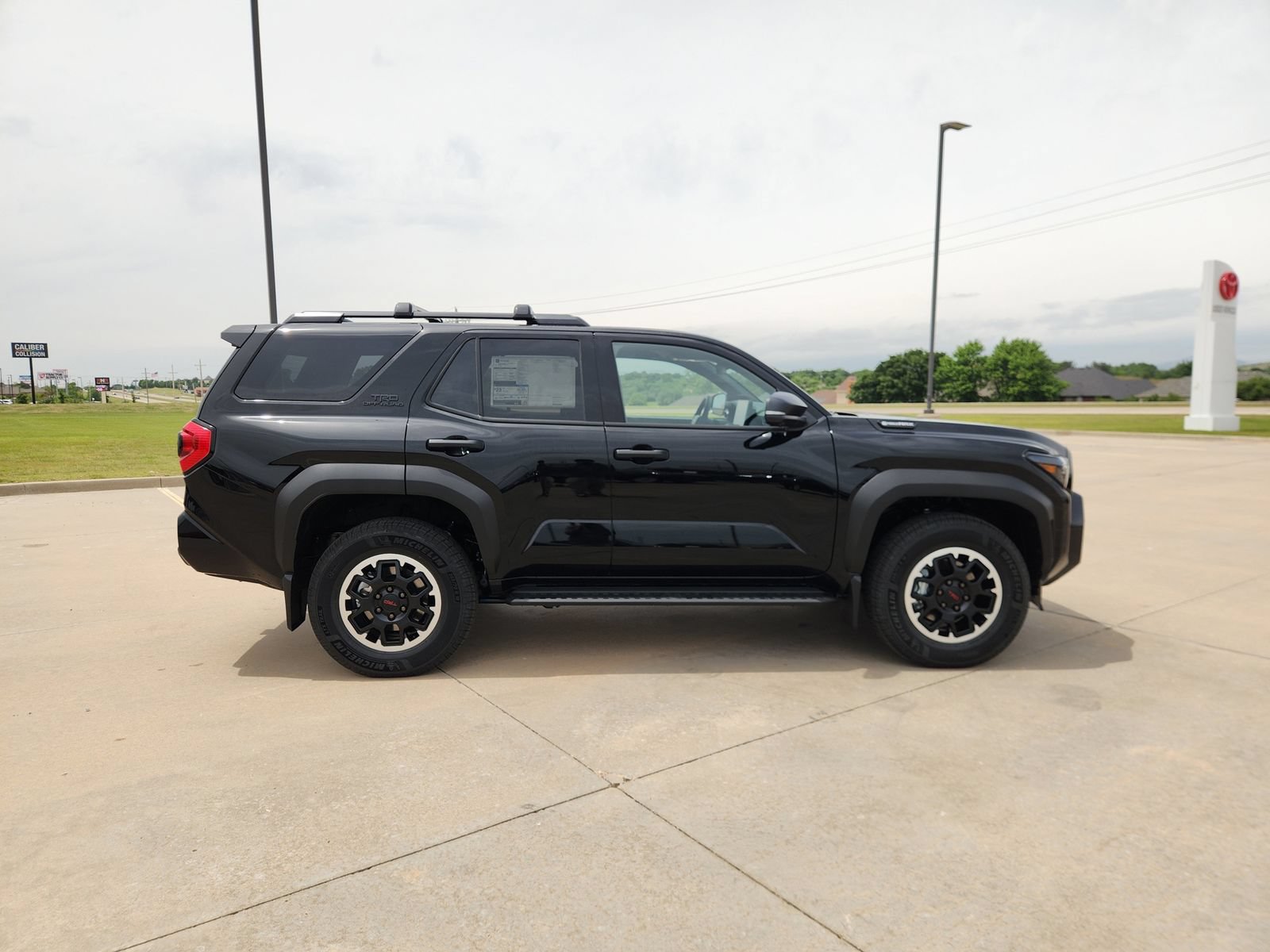 New 2026 Toyota 4Runner TRD Off-Road Premium w/ Tow Technology Package AWD/4WD image 7