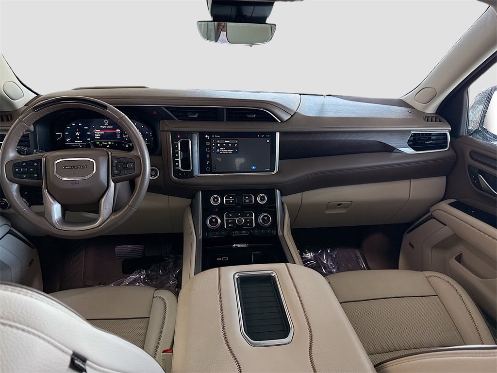 Used 2024 GMC Yukon XL Denali w/ Advanced Technology Package image 24