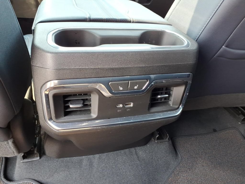 Used 2023 Chevrolet Silverado 1500 High Country AWD/4WD image 19