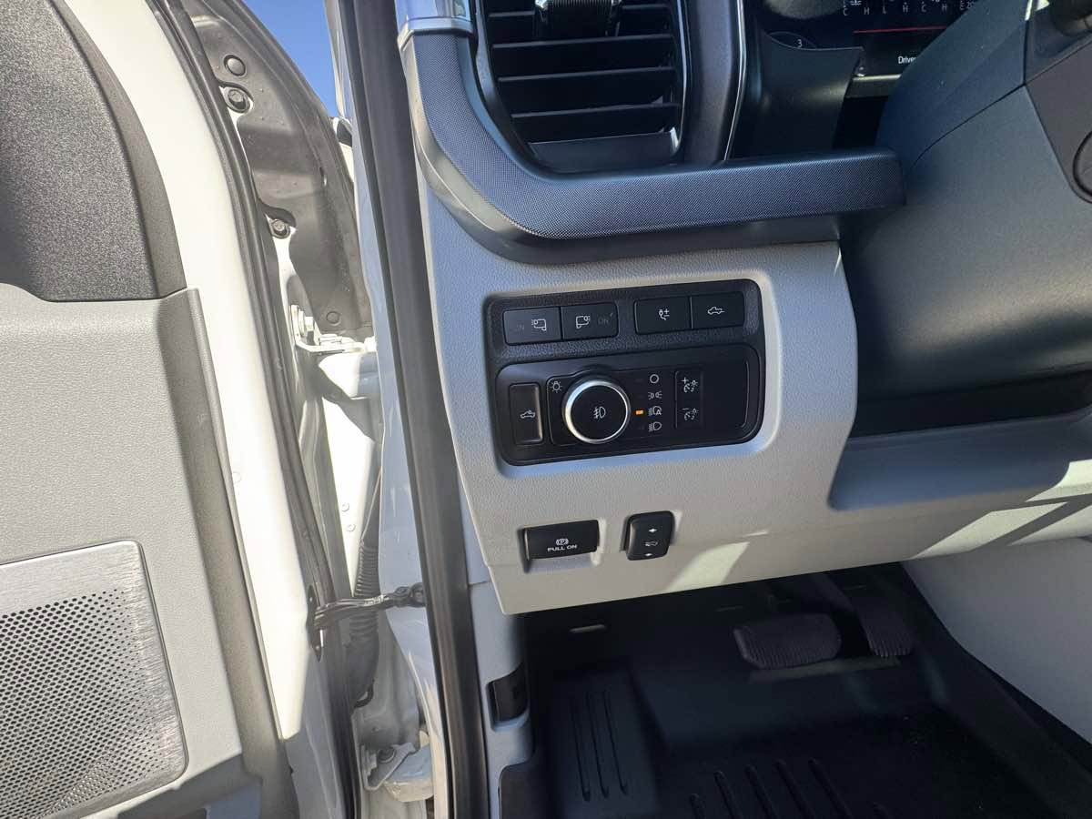 Used 2023 Ford F250 Limited w/ FX4 Off-Road Package image 15