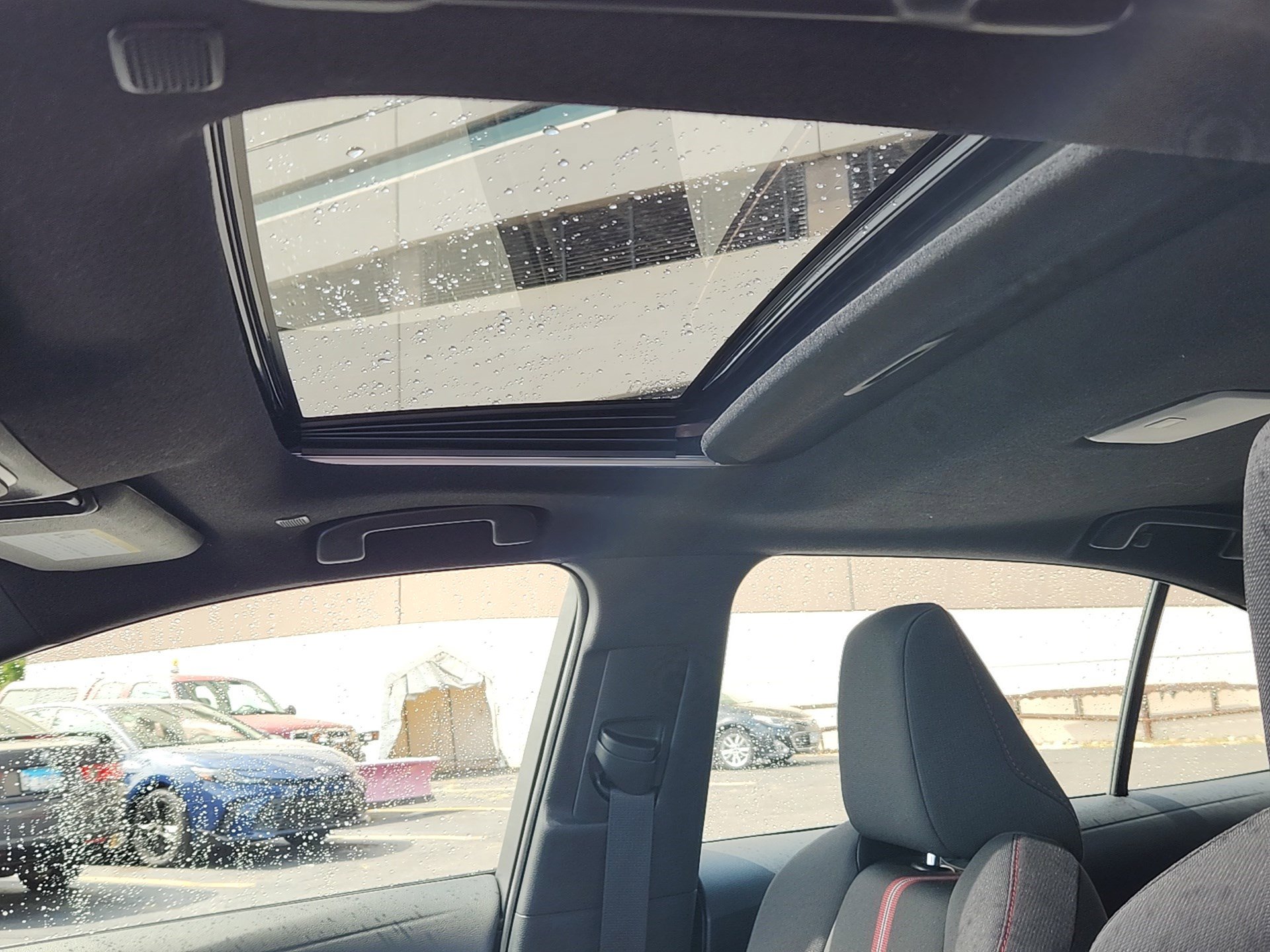 Certified 2024 Toyota Corolla SE w/ SE Package image 21