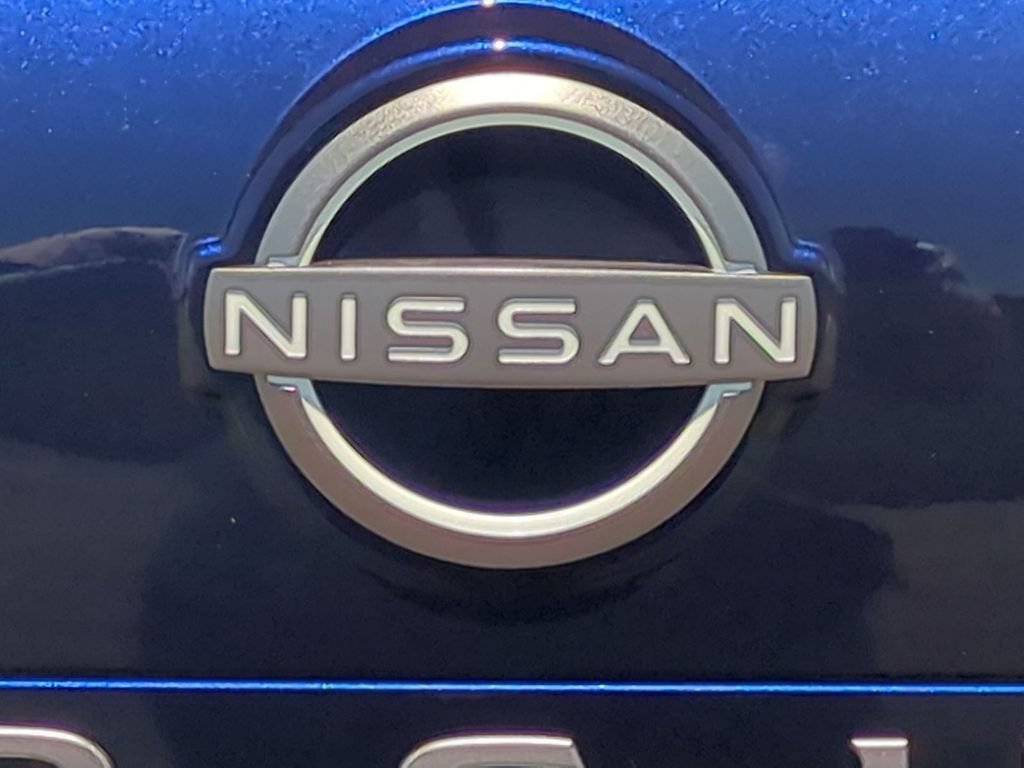 Used 2025 Nissan Rogue SV FWD image 32