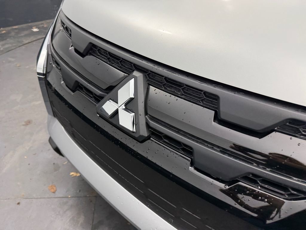 New 2026 Mitsubishi Outlander Sport LE image 30