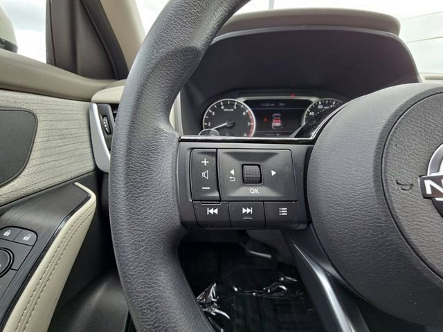 Used 2023 Nissan Rogue SV FWD image 11