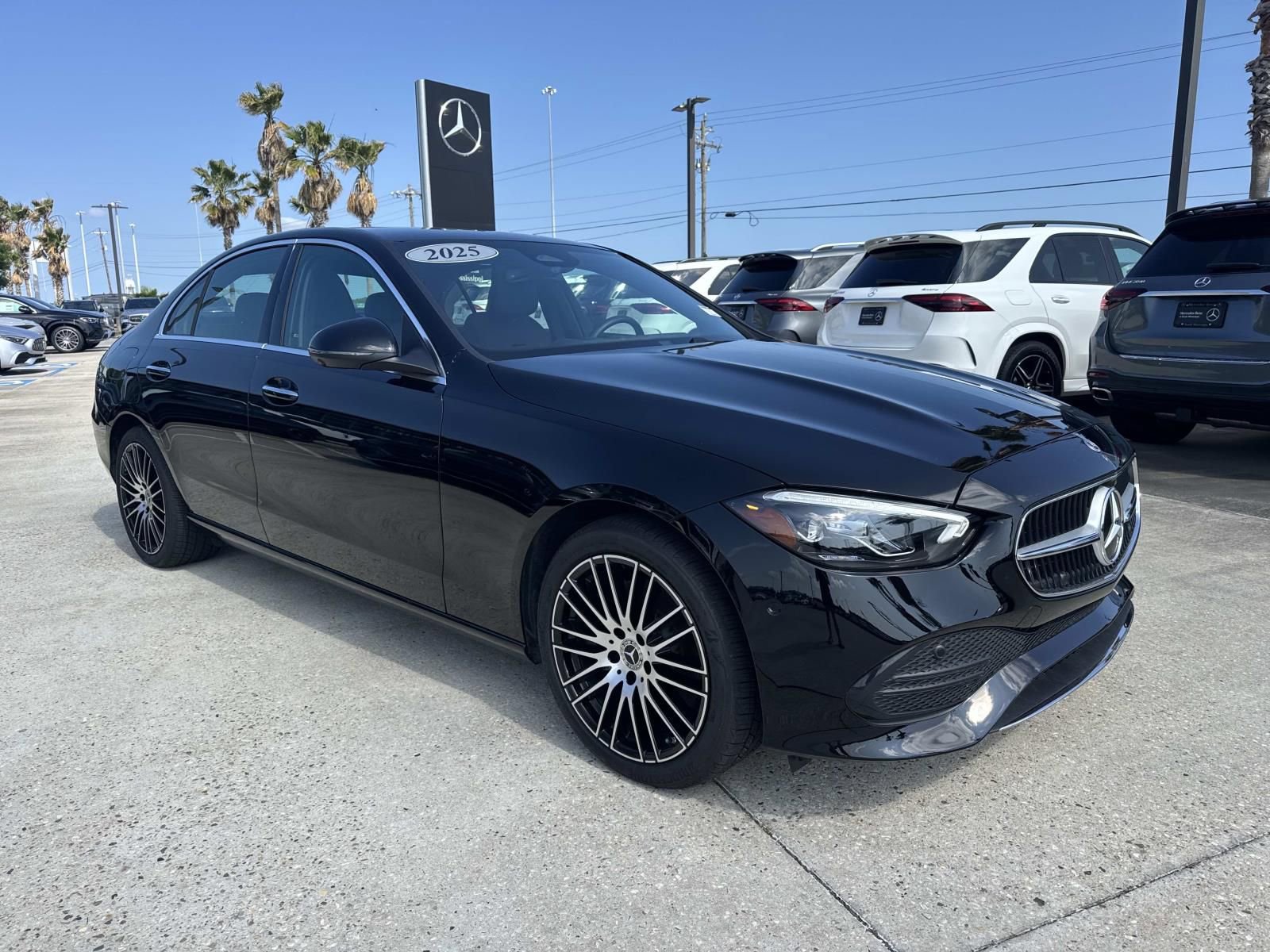 Used 2025 Mercedes-Benz C 300 Sedan image 3