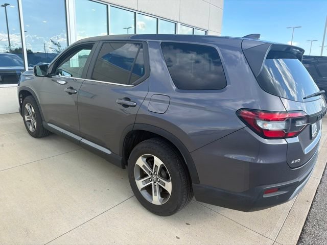 Used 2024 Honda Pilot EX-L image 2