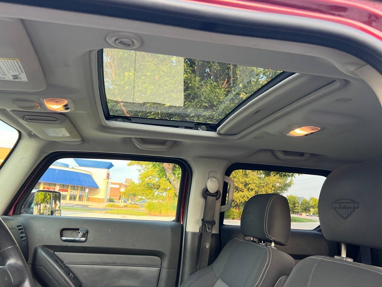 Used 2009 HUMMER H3T Alpha AWD/4WD image 16