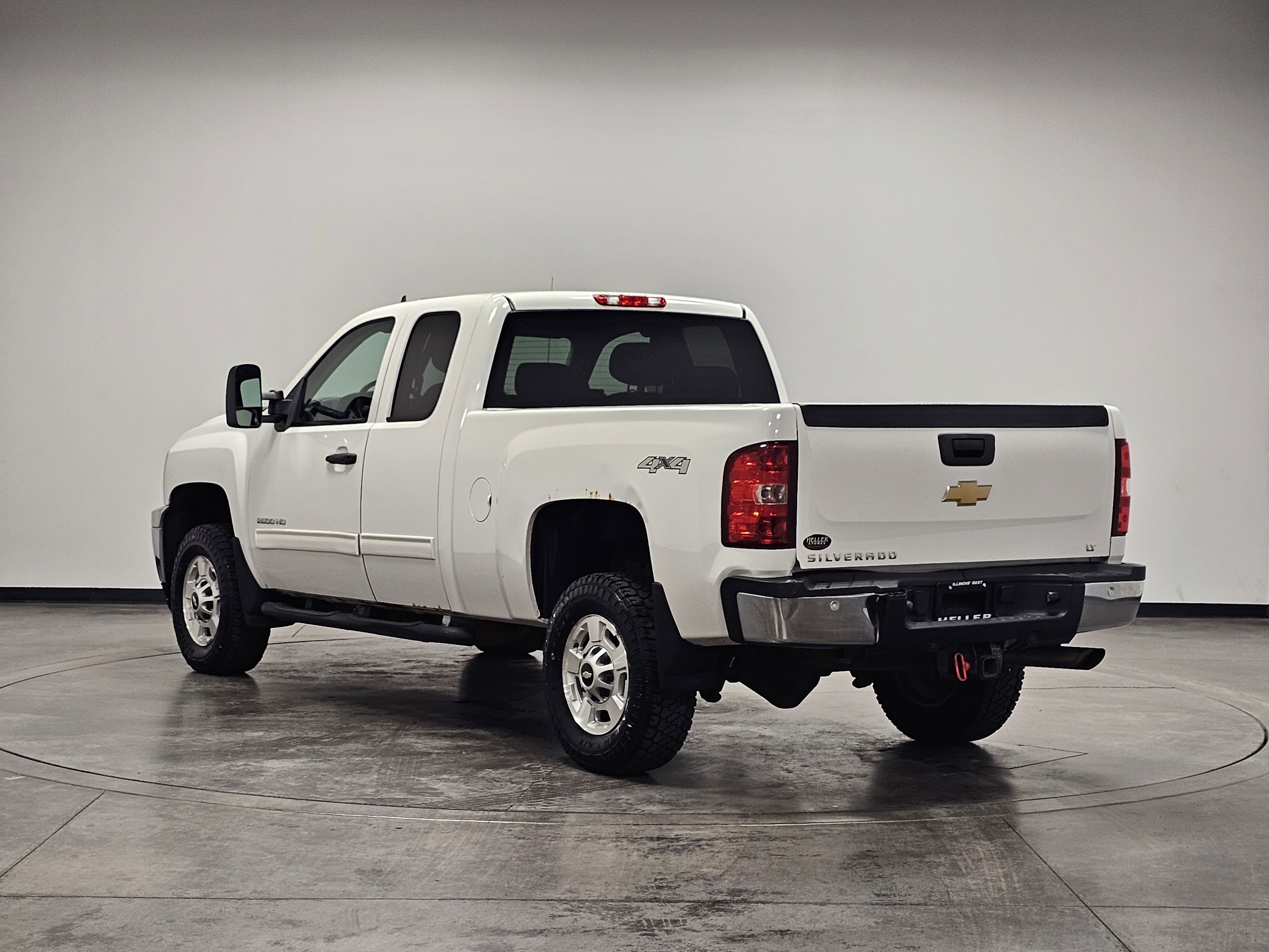Used 2013 Chevrolet Silverado 2500 LT w/ Convenience Package AWD/4WD image 6