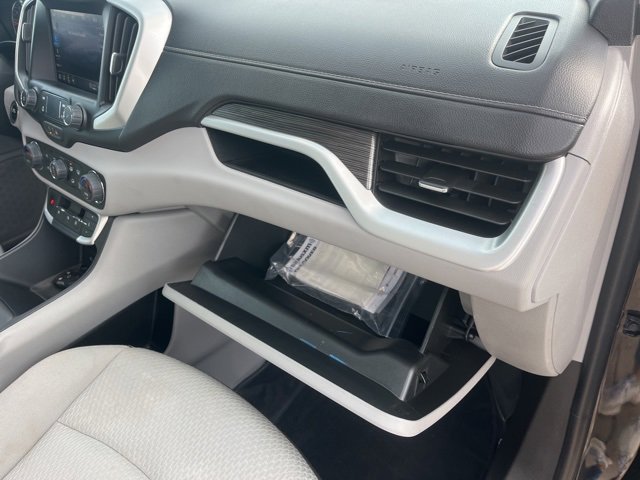 Used 2023 GMC Terrain SLE w/ Driver Convenience Package image 60