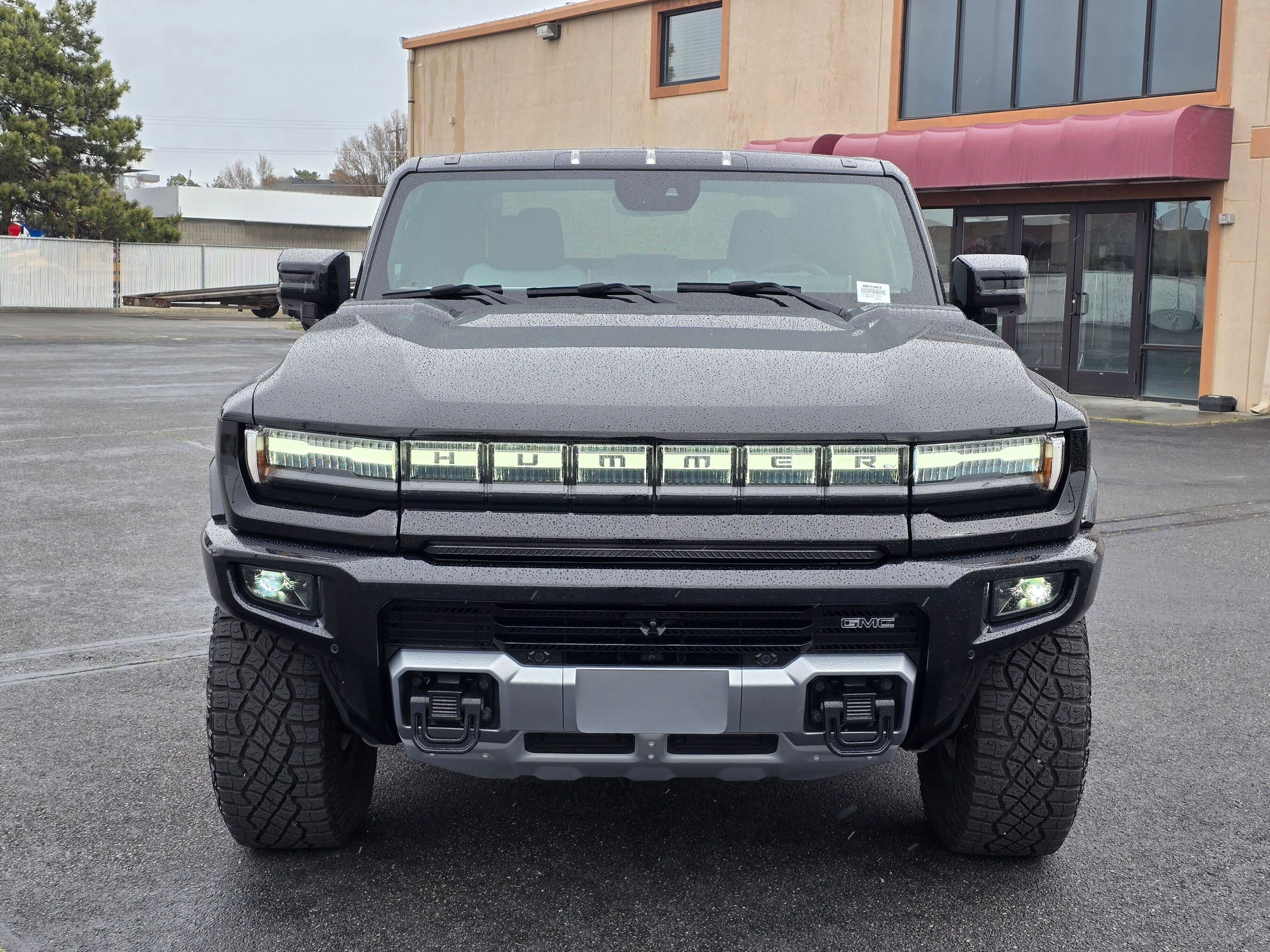 Used 2024 GMC Hummer EV 2X w/ Extreme Off-Road Package image 6