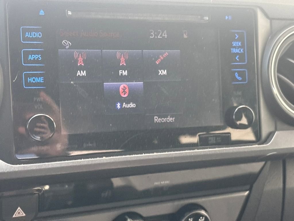 Used 2018 Toyota Tacoma TRD Sport w/ Technology Package image 10