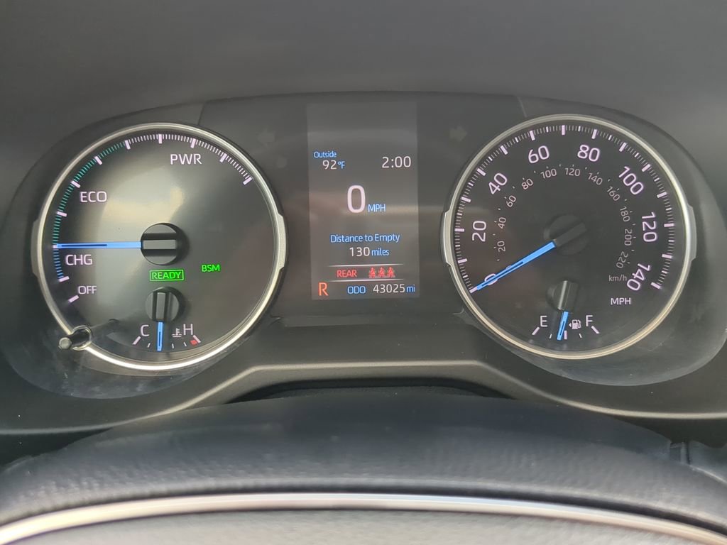 Used 2021 Toyota RAV4 XLE w/ Convenience Package image 32