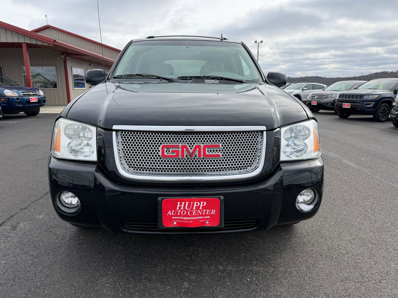 Used 2009 GMC Envoy Denali w/ Sun And 6-Disc Cd Package image 2