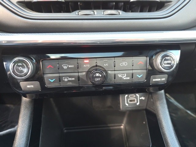 Used 2024 Jeep Compass Limited w/ High Altitude Package image 28