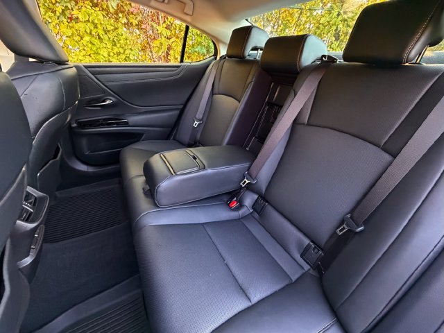 Certified 2024 Lexus ES 350 w/ Premium Package FWD image 37