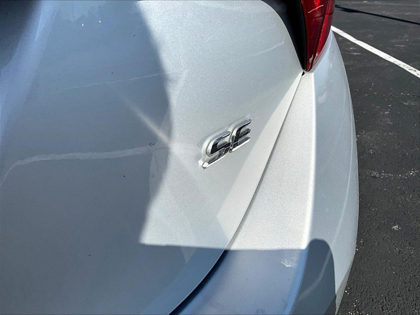 Used 2018 Toyota Corolla SE w/ Carpet Mat Package (TMS) FWD image 24