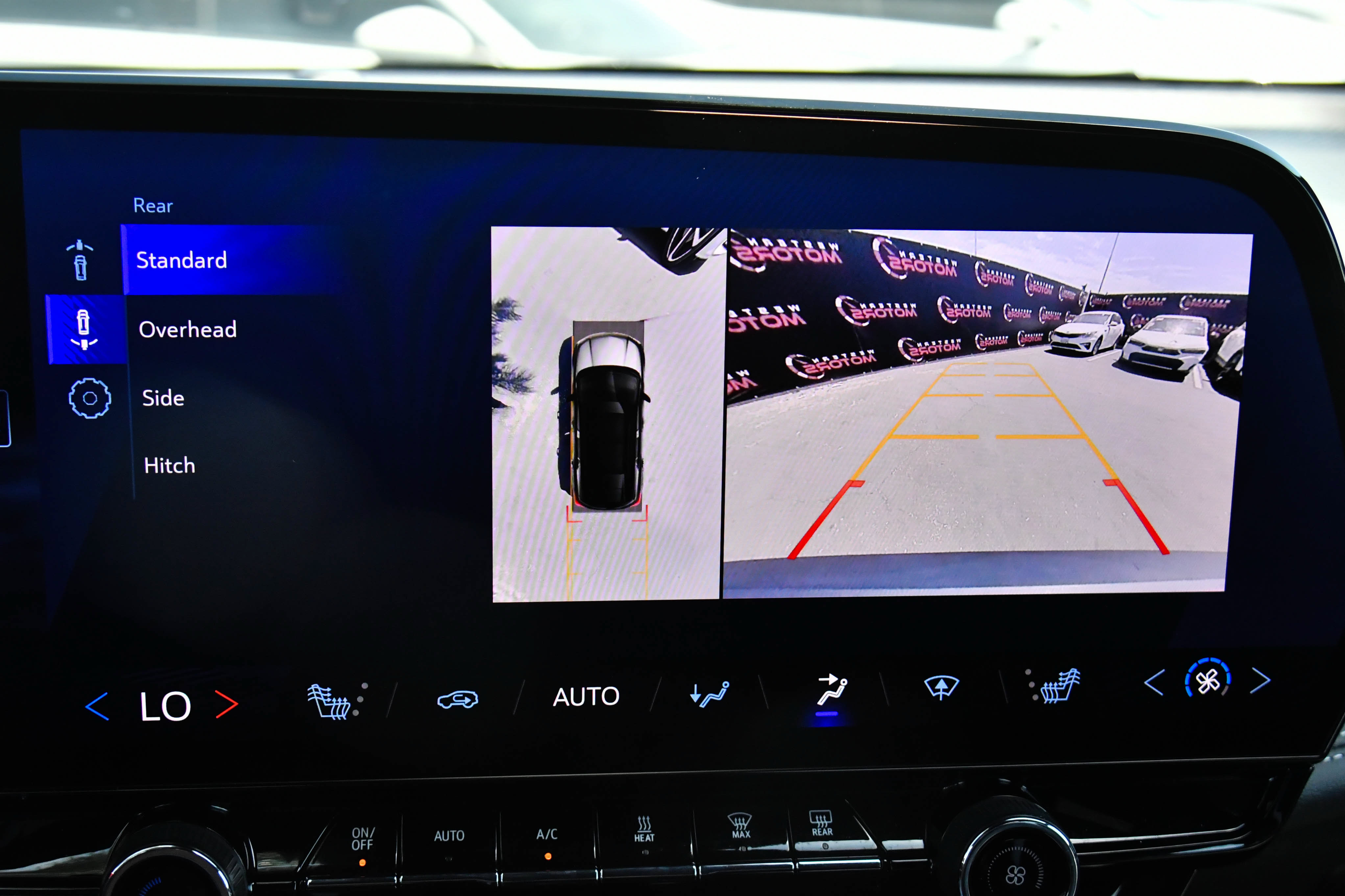 Used 2024 Chevrolet Blazer EV LT AWD/4WD image 18