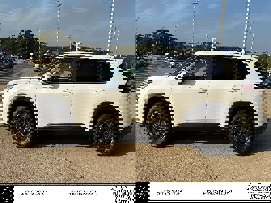 New 2026 Nissan Rogue SV image 10