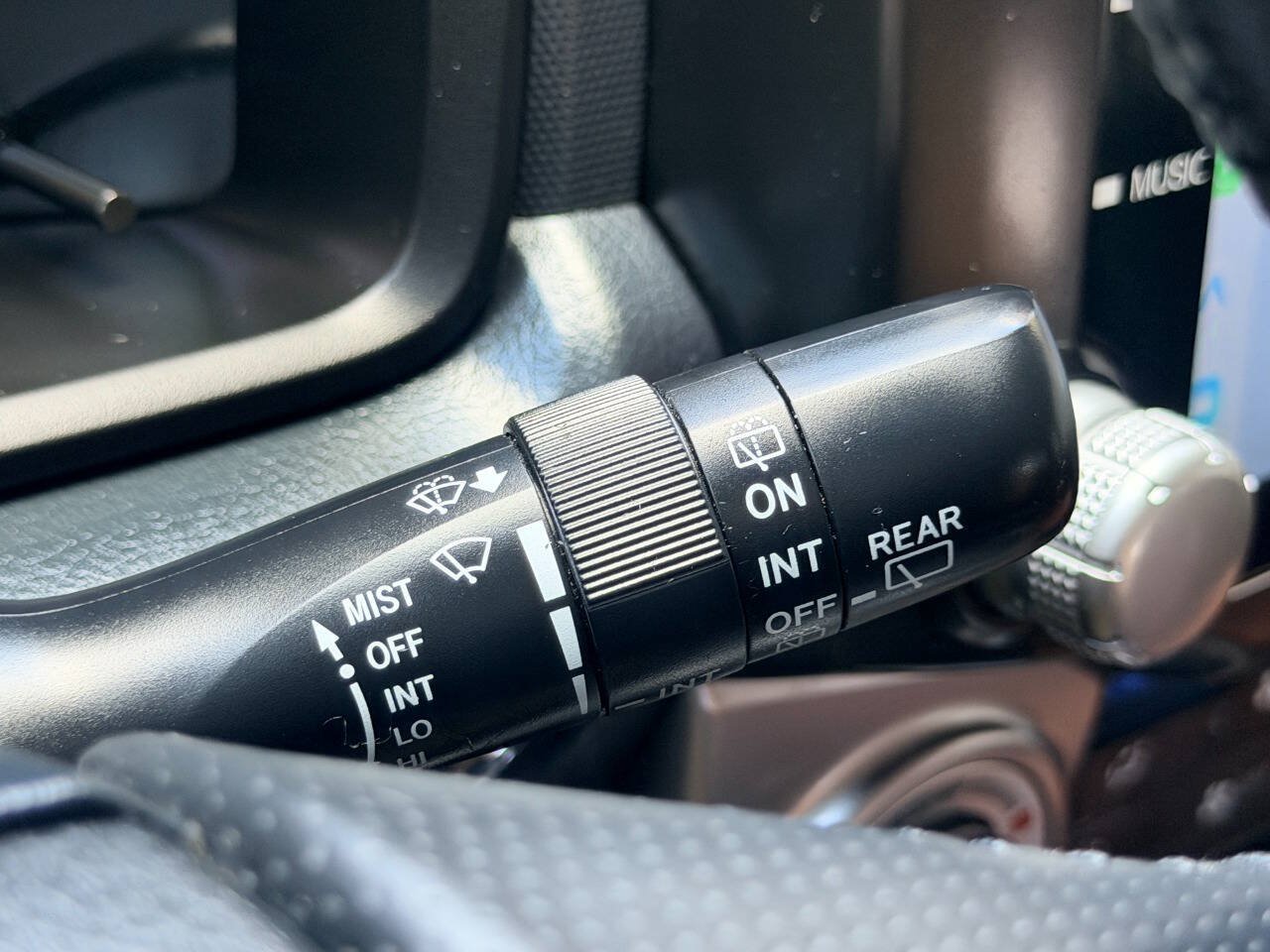 Used 2014 Toyota 4Runner Limited AWD/4WD image 35