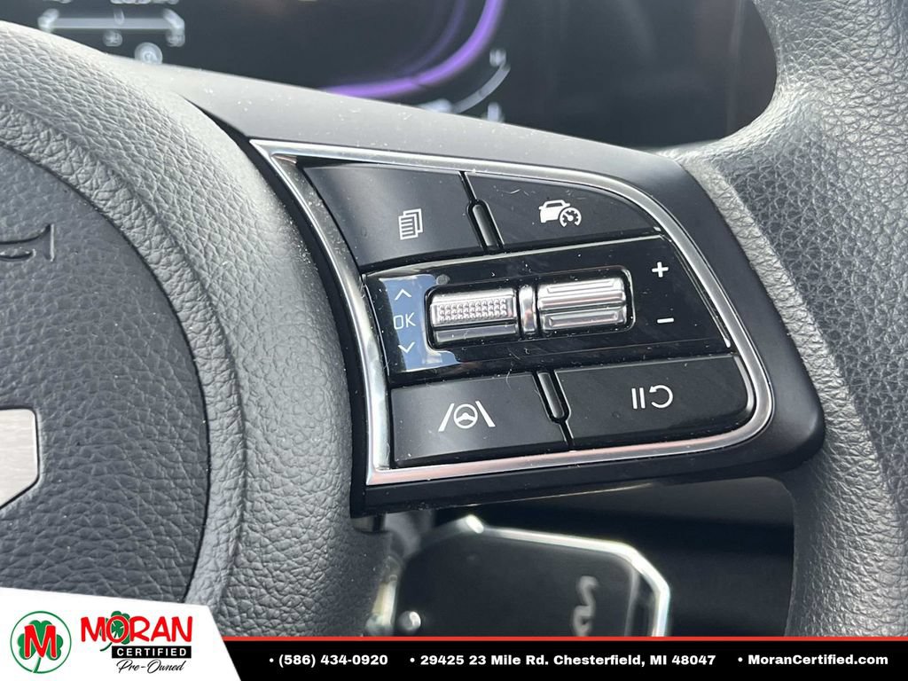 Used 2025 Kia Seltos LX AWD/4WD image 24