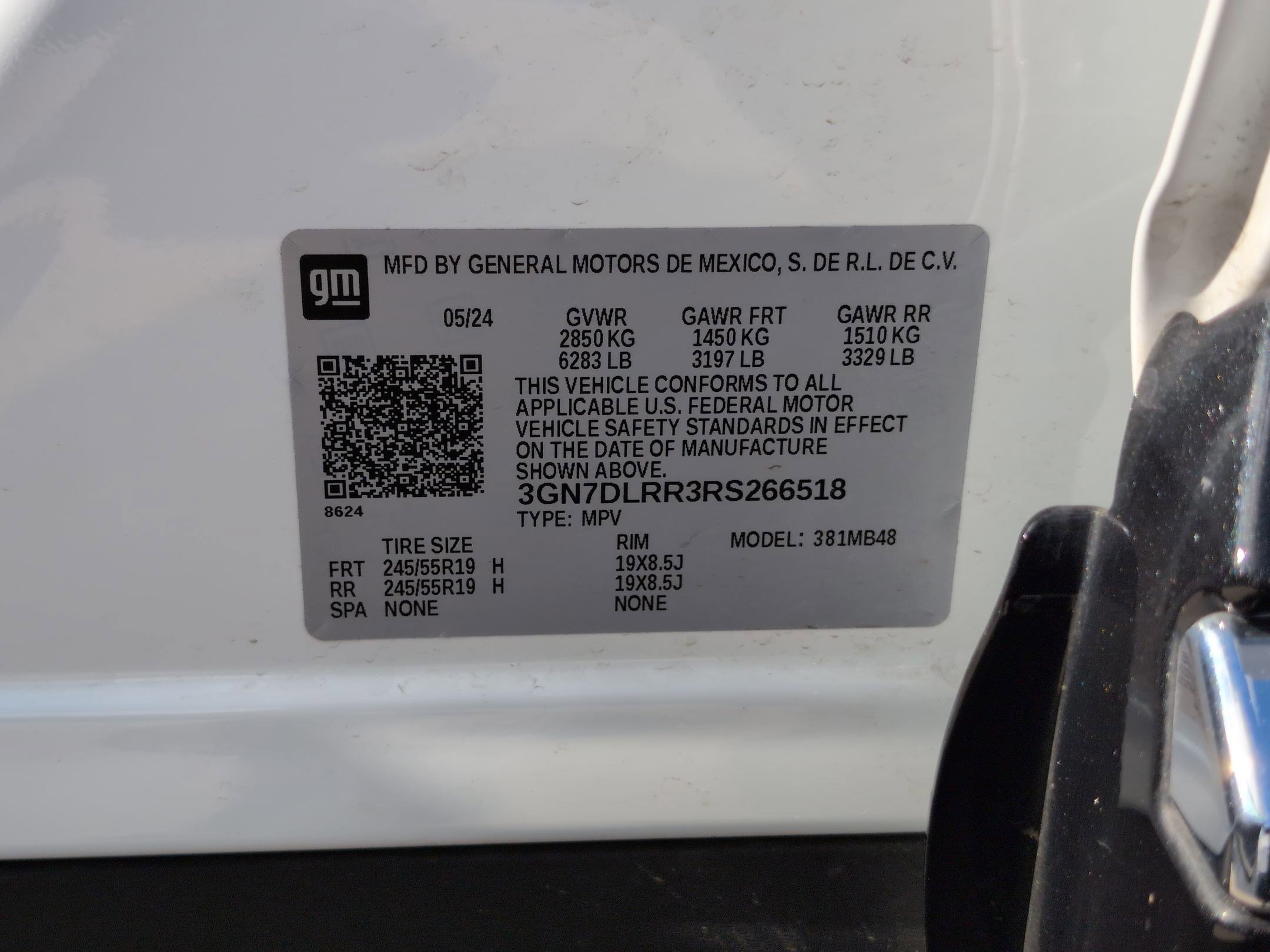 Certified 2024 Chevrolet Equinox EV LT w/ LPO, All-Weather Mat Package image 32