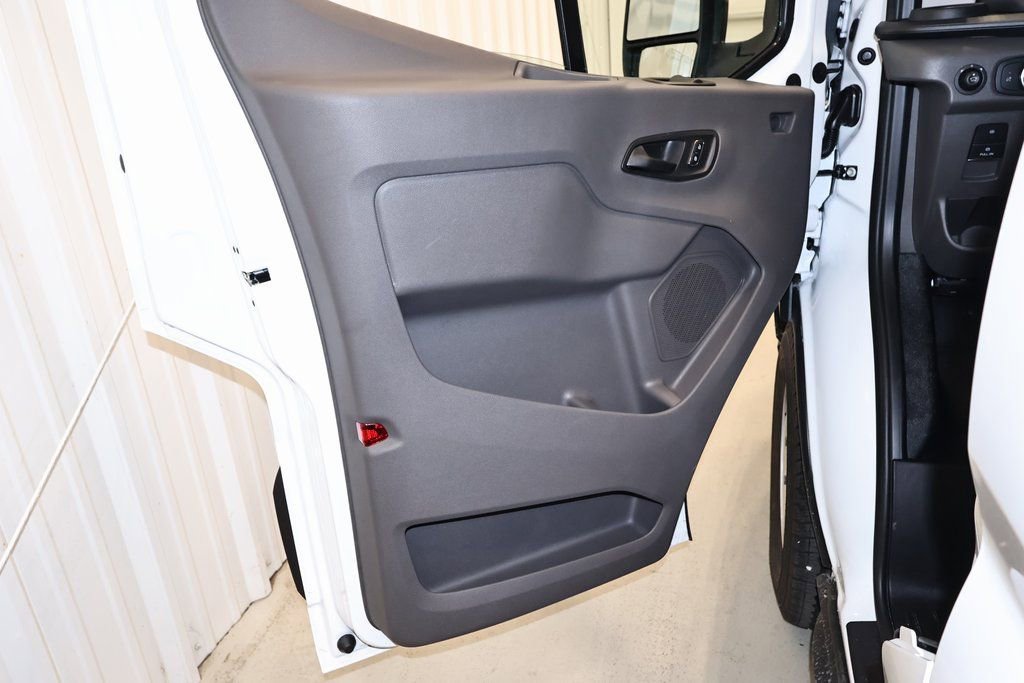 New 2026 Ford Transit 250 148 Medium Roof image 10