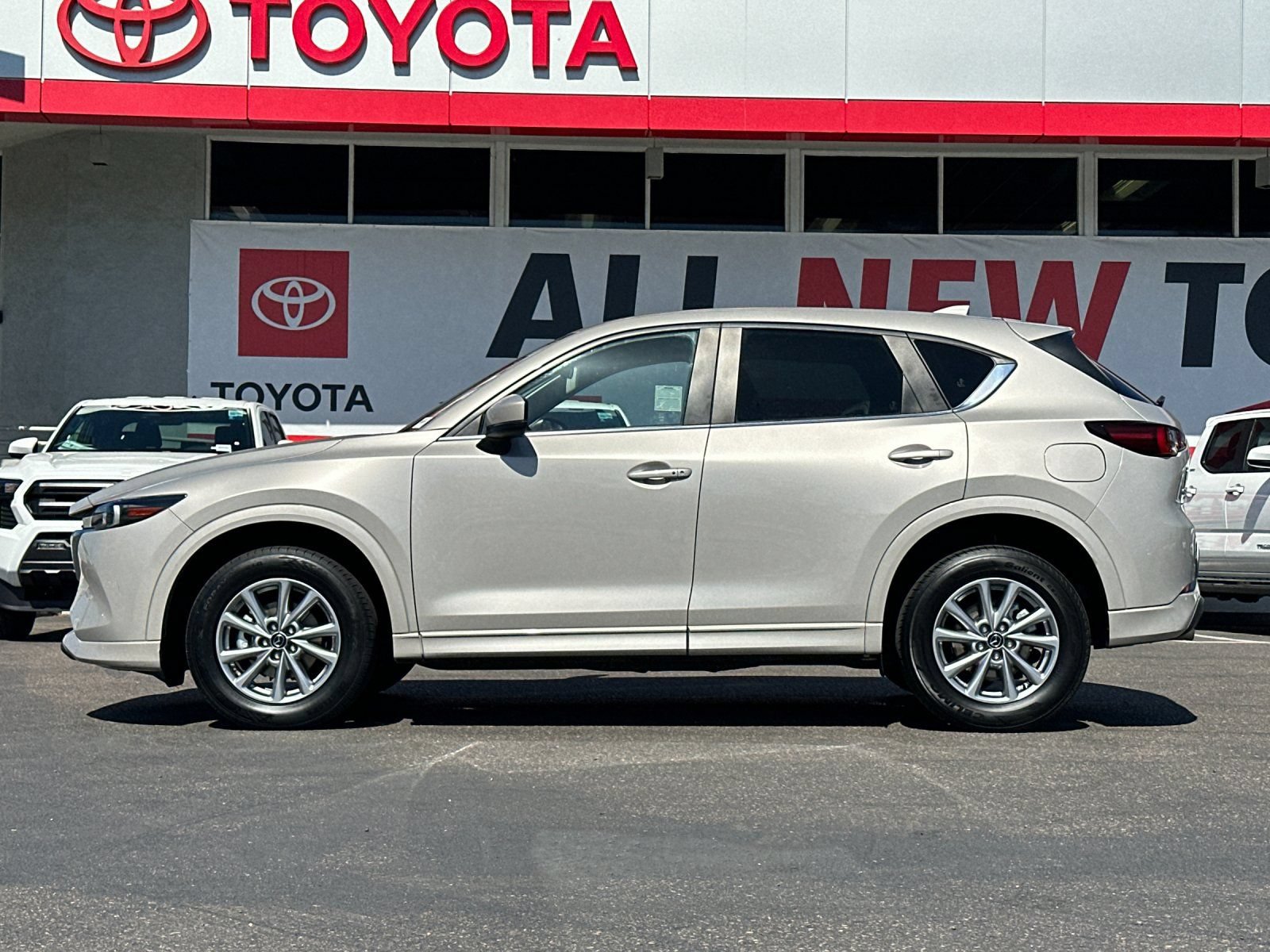 Used 2025 MAZDA CX-5 AWD 2.5 S w/ Select Package image 2