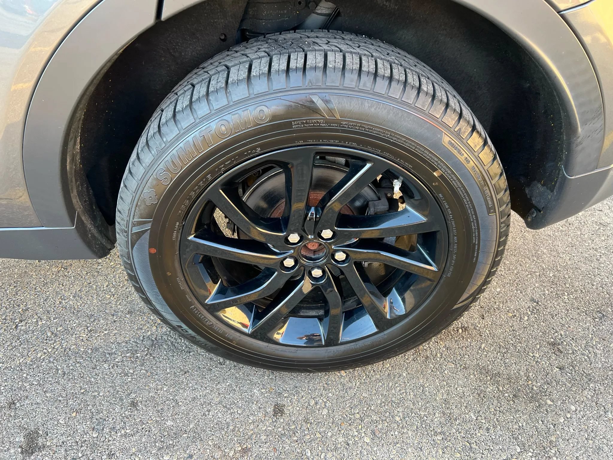 Used 2019 Land Rover Discovery Sport SE AWD/4WD image 12