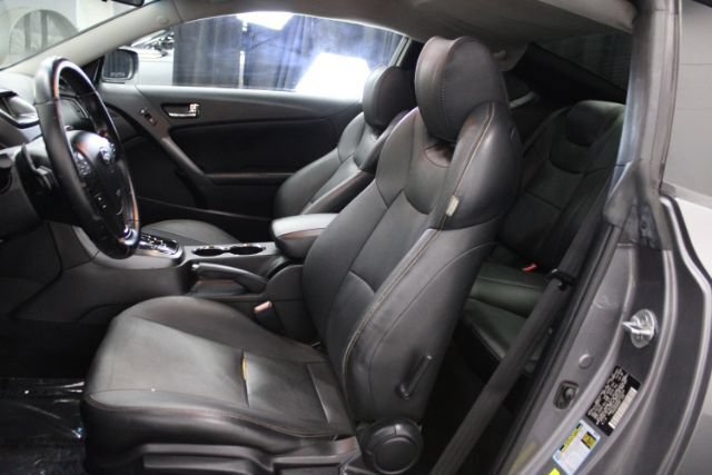 Used 2011 Hyundai Genesis 2.0T RWD image 14