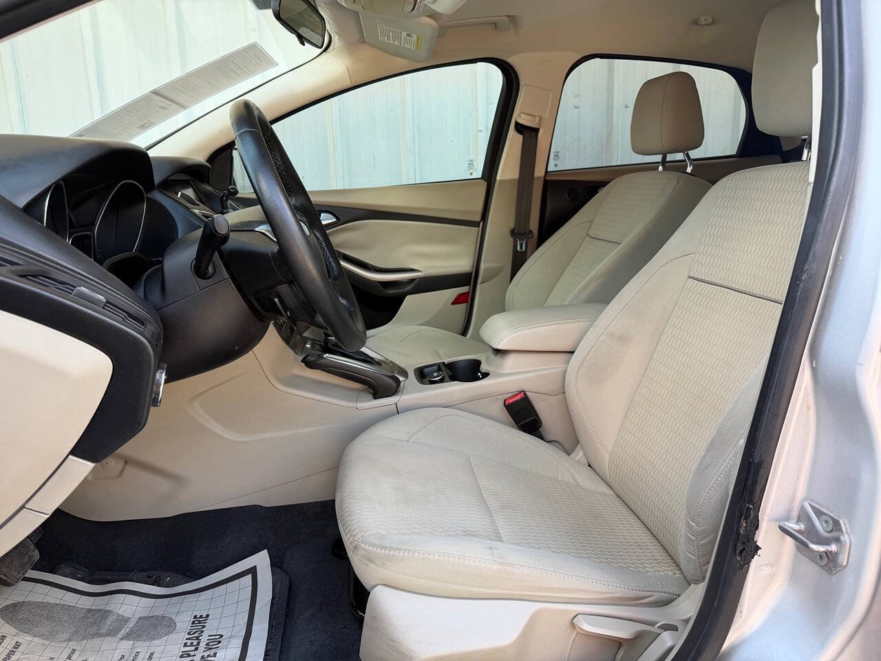 Used 2012 Ford Focus SEL FWD image 11